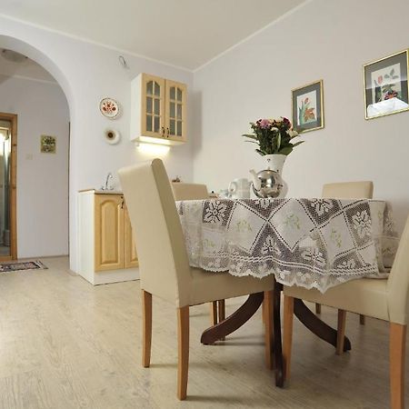 Apartments Izvor Vrdnik Pokój zdjęcie