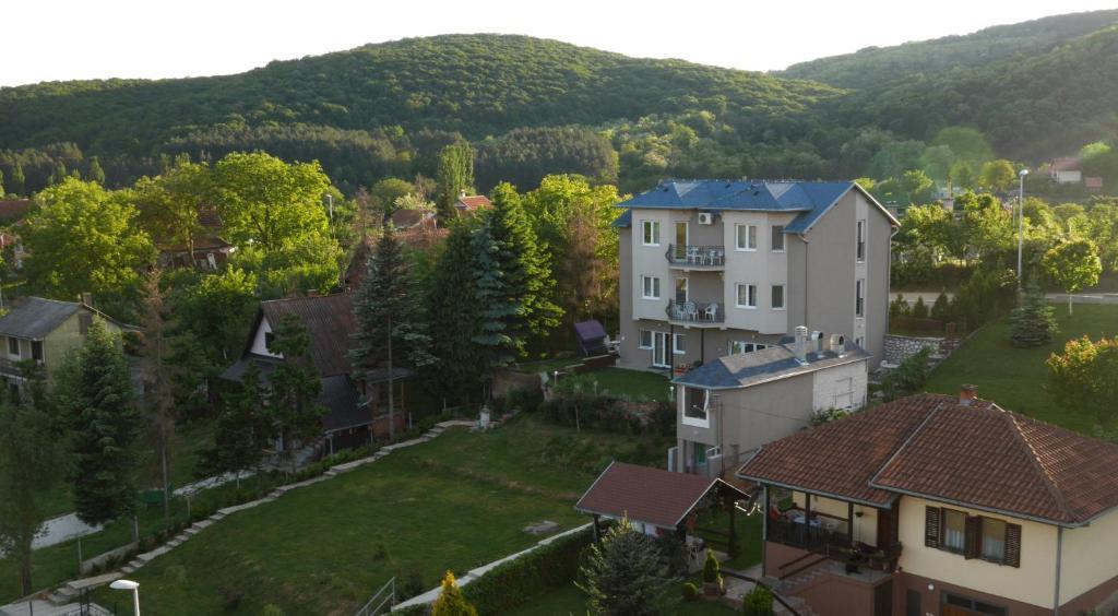 Apartments Izvor Vrdnik Zewnętrze zdjęcie